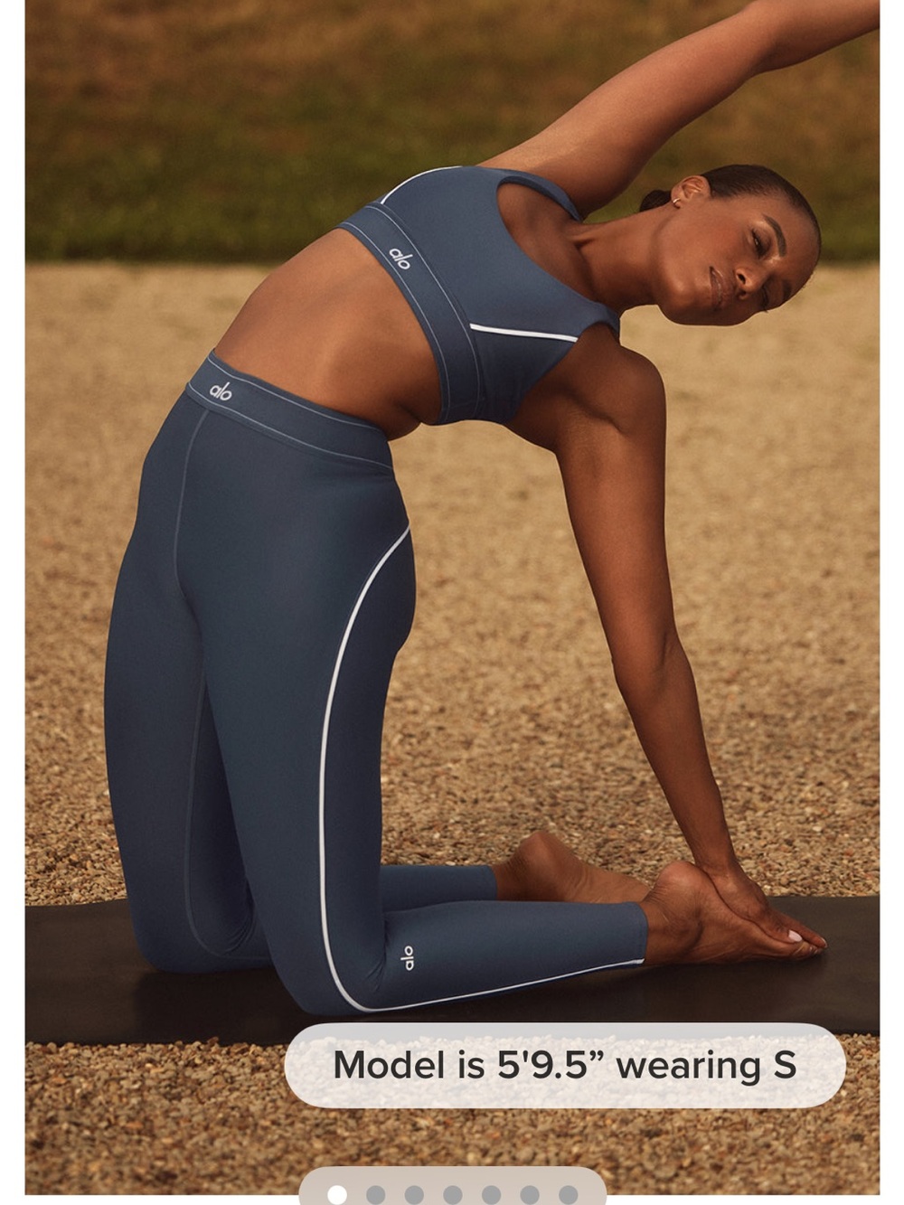 Set Alo, bra medium ;leggings Small +socks small